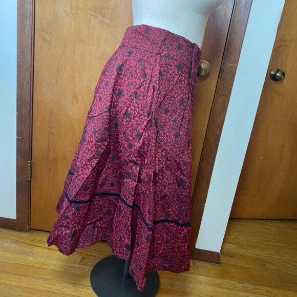 NWT Red and Black Floral A-Line Skirt 1X Plus Size with Pockets Chic Star - Picture 4 of 8